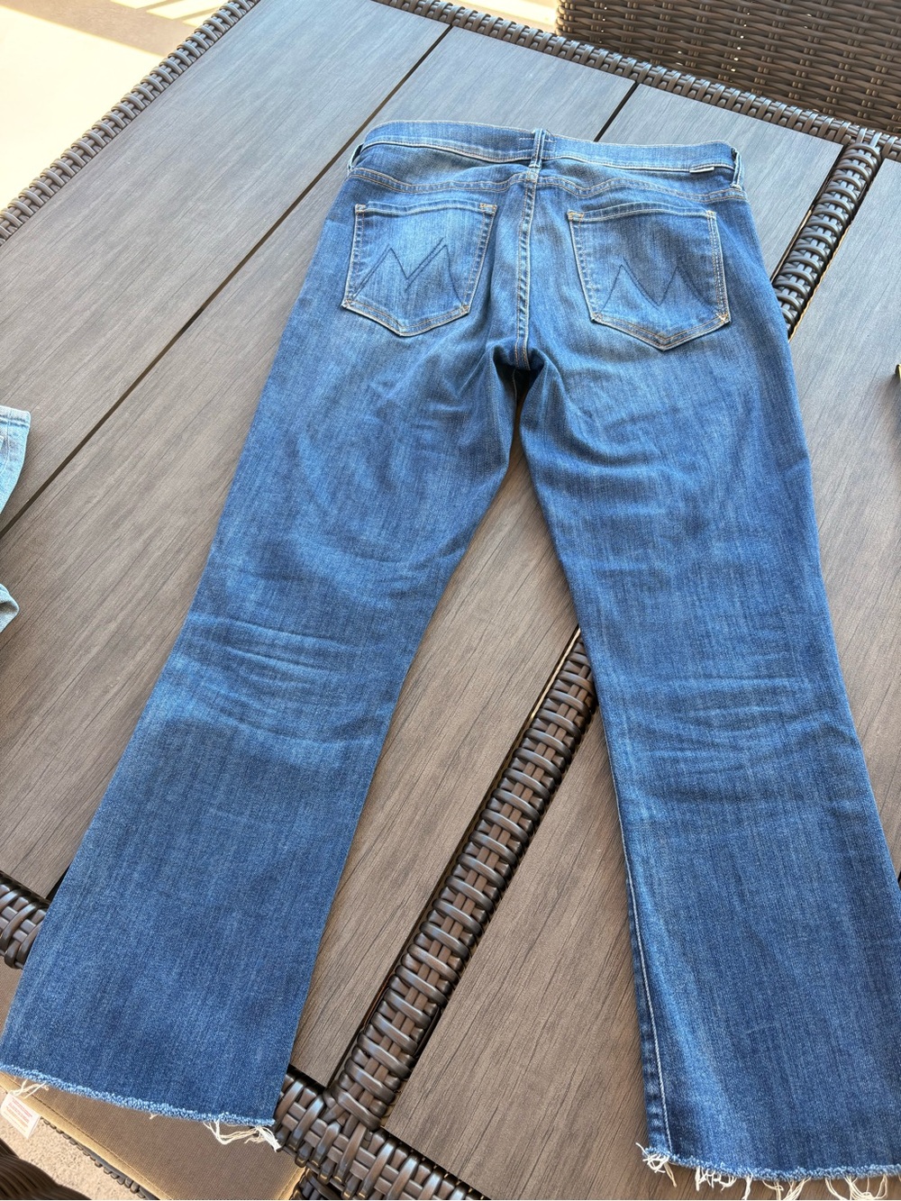 MOTHER Insider Crop Step Fray, size 30 - Picture 14 of 14